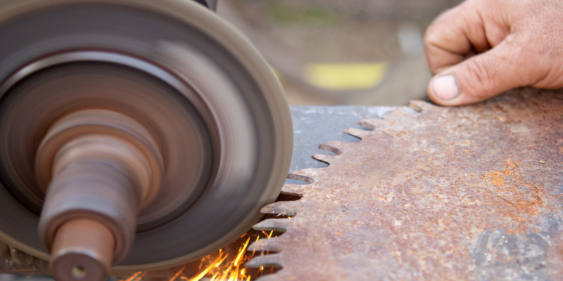 Sharpening circular saw discount blades by hand